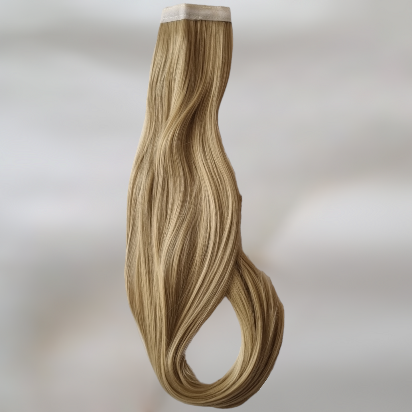 Plaukų uodega šviesios spalvos 85 cm, 100 g. 16 nr.