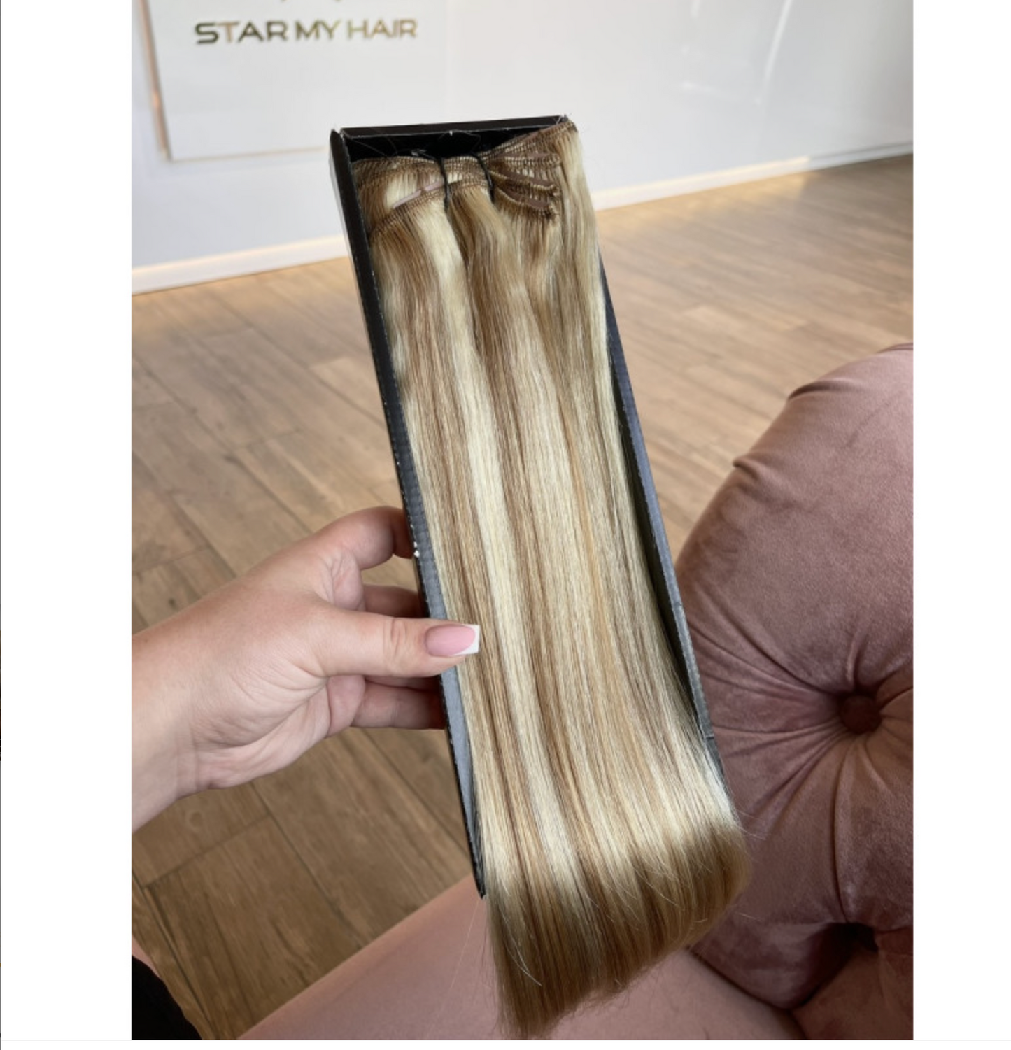 Natūralūs prisegami plaukų tresai karamelinės blondinės spalvos su šviesesnėmis sruogelėmis (Belayage dažymo technika), B 16/613 nr.