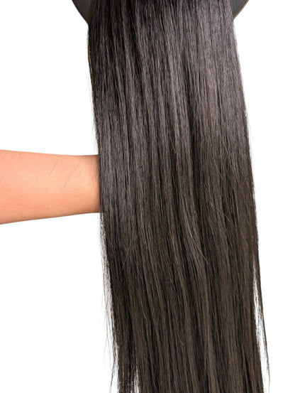 Prisegama plaukų uodega juodos spalvos 71 cm, 138 g. 1B nr. (Premium Futura pluoštas)